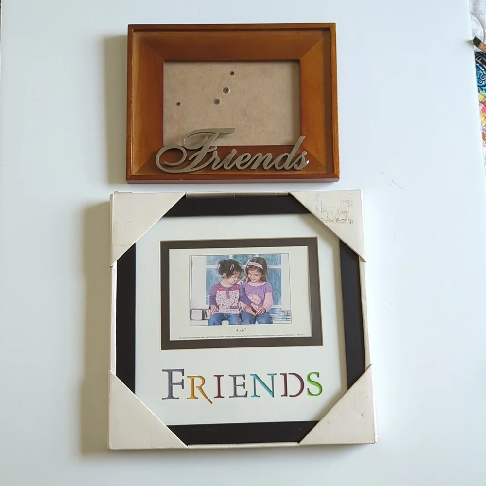 Friends Frames Photos Pictures Walnut 4x6 Black White St Nicholas Square 4x6